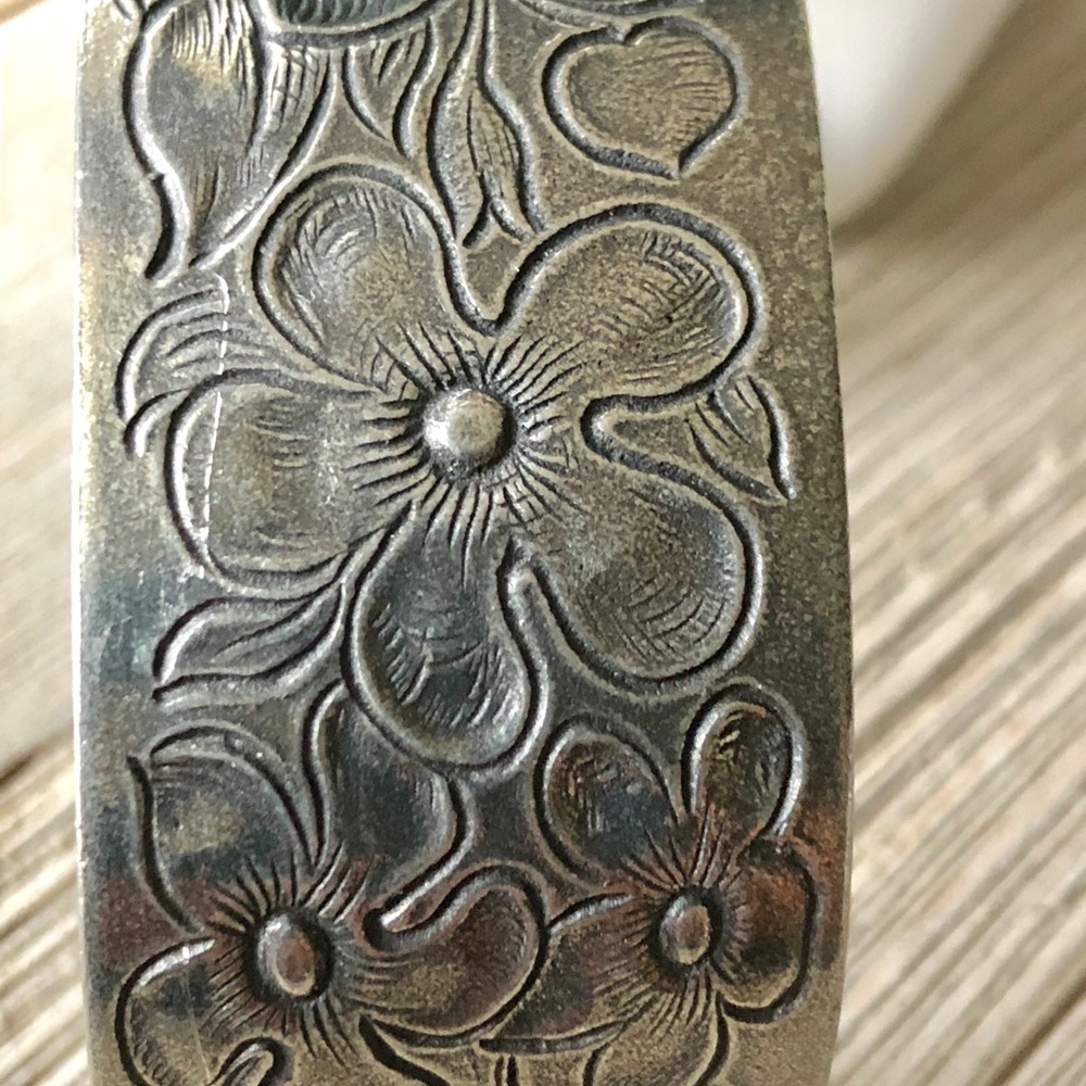 SALISBURY PEWTER Cuff Bracelet - Picture 3 of 6